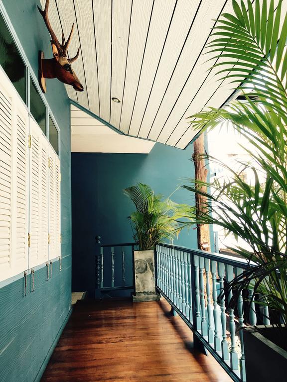 Blue Chang House Bangkok Buitenkant foto